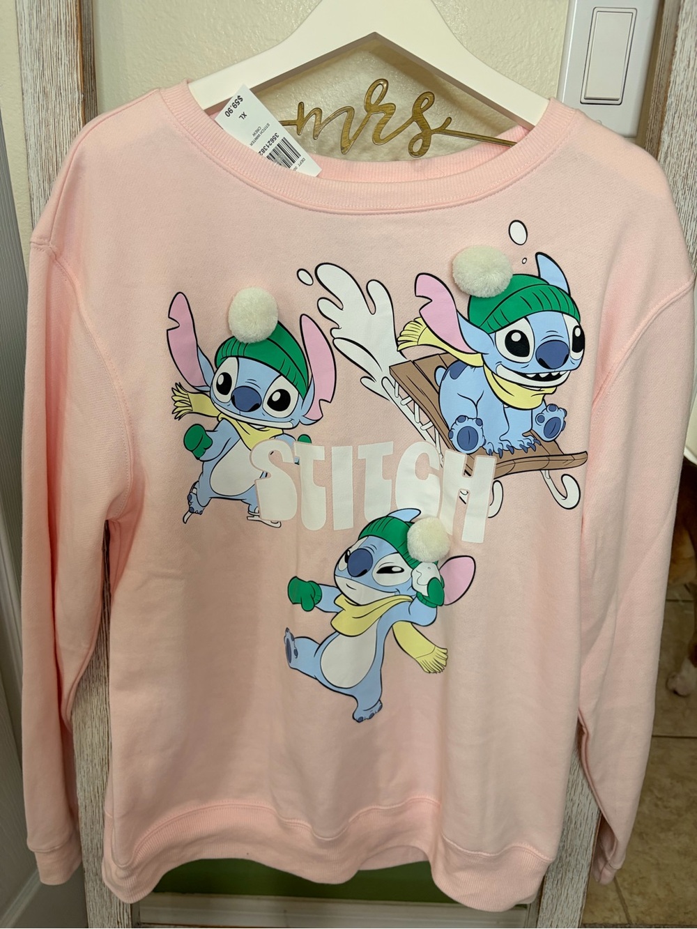 🎄Disney Stitch Christmas Winter Crew Sweatshirt XL NWT